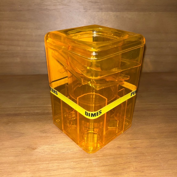 Kung Fu Panda Holder - Picture 3 of 6